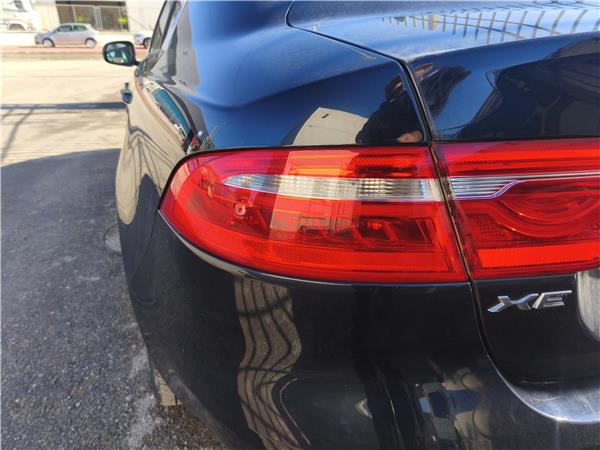 piloto trasero izquierdo jaguar xe 102014 20