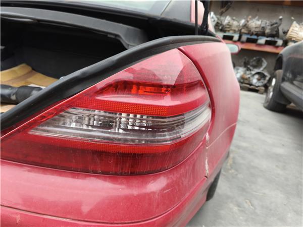 piloto trasero derecho mercedes benz sl bm 23