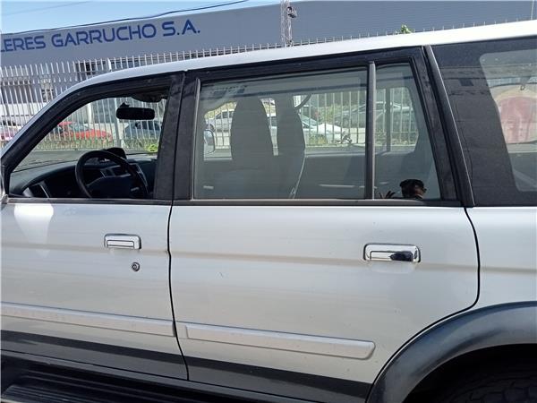 puerta trasera izquierda mitsubishi montero s