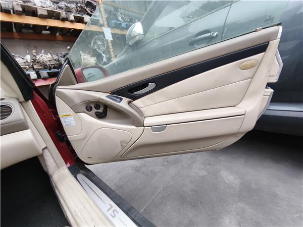 guarnecido puerta delantera derecha mercedes