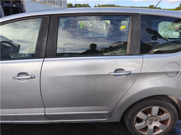 puerta trasera izquierda peugeot 5008 092009