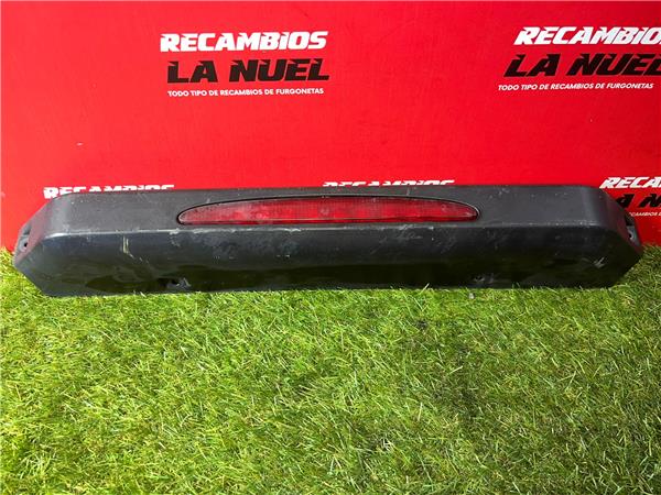 luz central de freno iveco daily furgon 2014