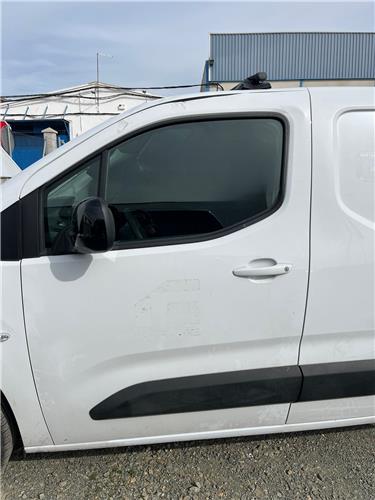 puerta delantera izquierda peugeot partner 09