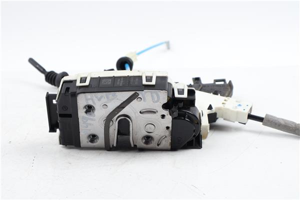 cerradura puerta trasera derecha mercedes ben