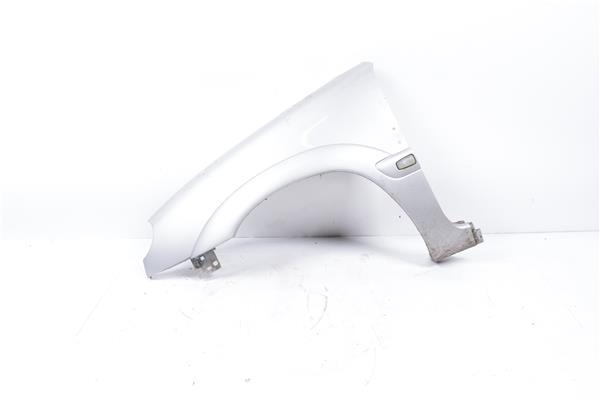 aleta delantera izquierda citroen saxo 1999