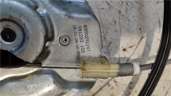 elevalunas electrico delantero derecho renaul