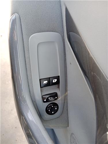 botonera puerta delantera izquierda peugeot 2