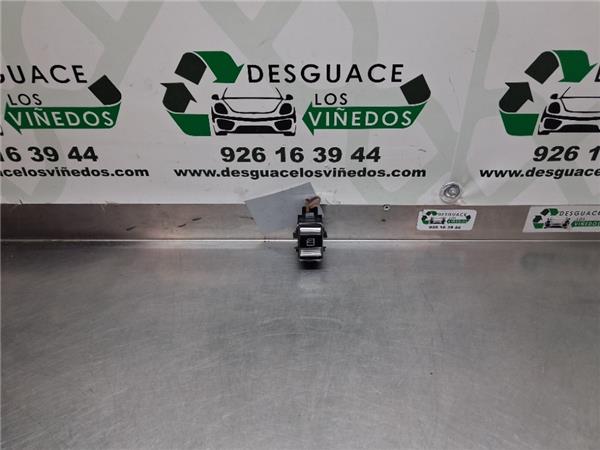 mando elevalunas trasero derecho mercedes ben