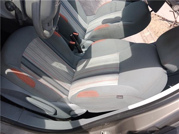 Juego Asientos Peugeot 208 1.2 Style