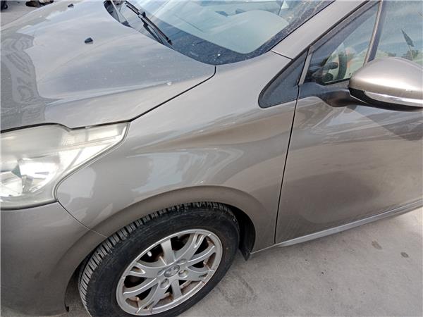 aleta delantera izquierda peugeot 208 012012