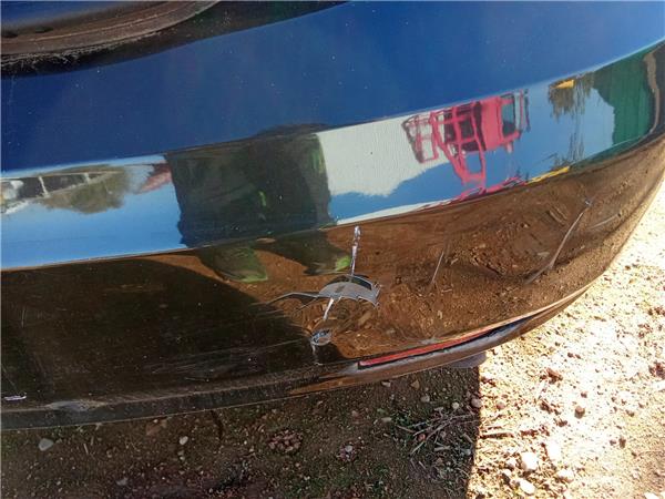 paragolpes trasero toyota avensis t27 2008 2