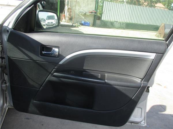 guarnecido puerta delantera derecha ford mond