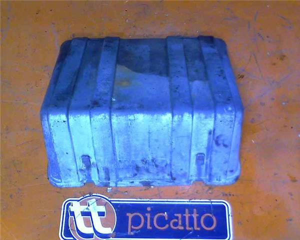 tapa bateria iveco eurocargo 0503 180 e 23