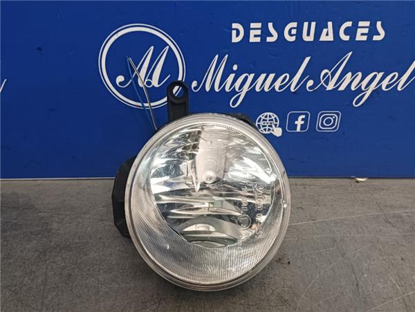 faro antiniebla derecho toyota yaris p13 2014