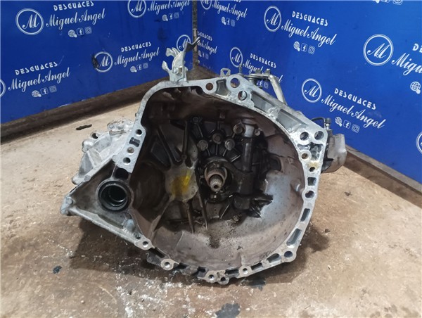 caja cambios manual toyota yaris p13 2014 10