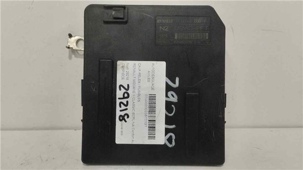 caja reles renault megane ii classic berlina (2003 >) 1.5 confort authentique [1,5 ltr.   63 kw dci diesel cat]