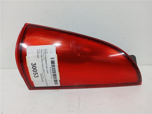 piloto superior trasero izquierdo mercedes be