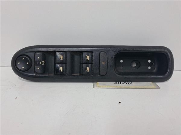 mando elevalunas delantero izquierdo peugeot