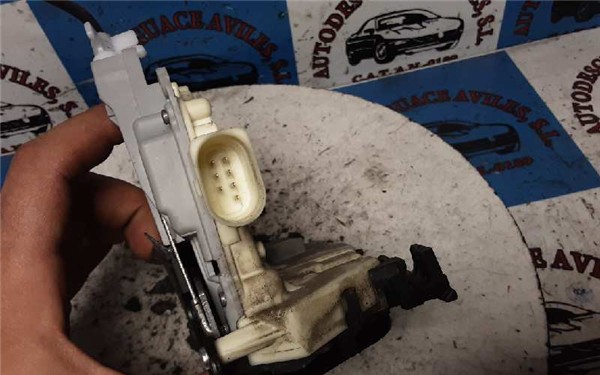 cierre electromagnetico delantero izquierdo v