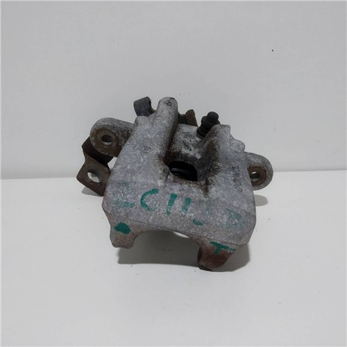 pinza freno trasero derecha toyota auris e15