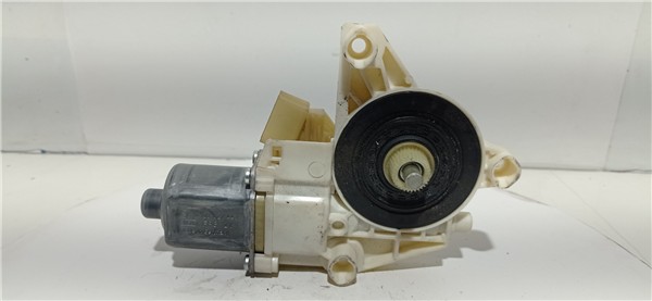 motor elevalunas trasero izquierdo mercedes benz clase c (bm 204) berlina (01.2007 >) 2.2 c 200 cdi (204.007) [2,2 ltr.   100 kw cdi cat]