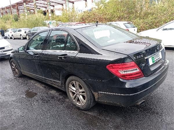 porton trasero mercedes benz clase c bm 204 b