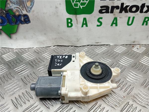 0130822331 827306548r motor elevalunas tras