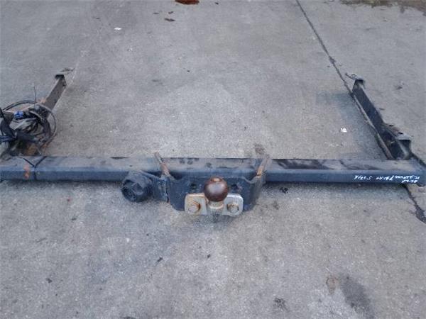 soporte bola enganche remolque nissan primast