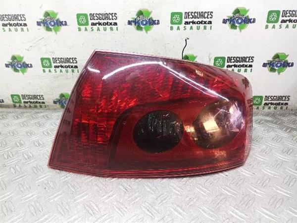 piloto trasero derecho peugeot 407 2.0 hdi (6d) (2004 2010) 136cv (100 kw)
