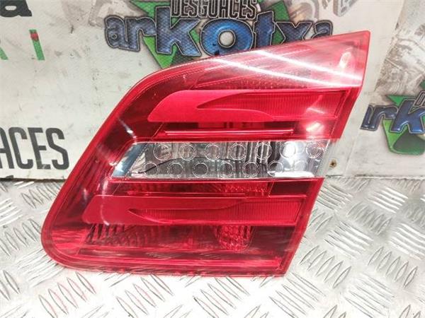 piloto porton trasero derecho mercedes b 180