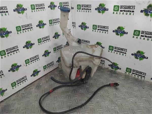 deposito limpiaparabrisas toyota yaris 14 d 6