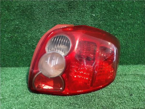 piloto trasero derecho toyota auris e15 10200