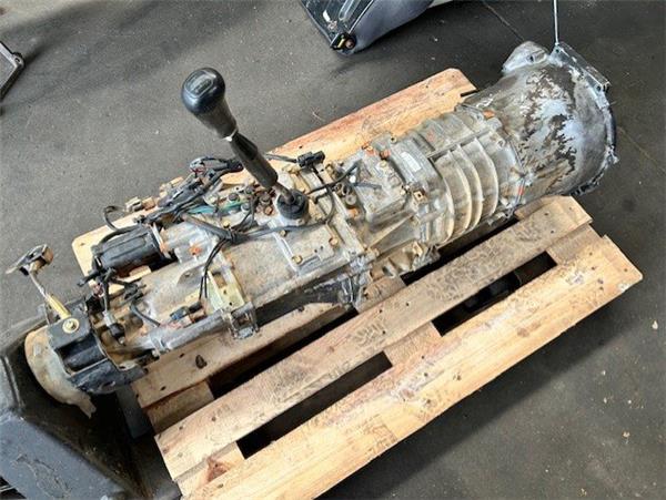 caja cambios manual mitsubishi montero v60v70