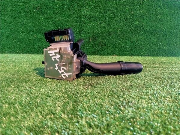 mando limpiaparabrisas toyota corolla verso r