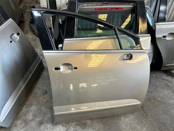 puerta delantera derecha peugeot 5008 20 16v