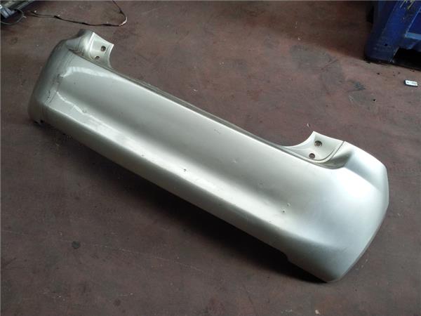 paragolpes trasero toyota auris e15 102006  1