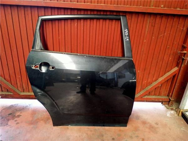 puerta trasera derecha toyota corolla verso r