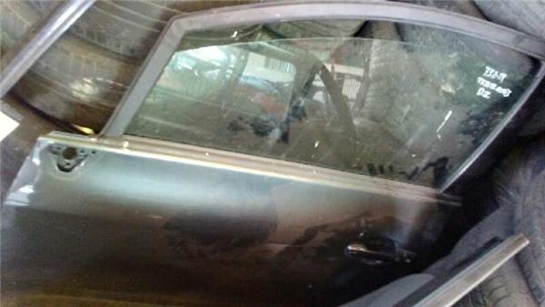 puerta delantera izquierda toyota auris 22 d 
