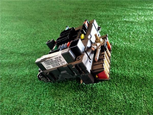 caja reles peugeot 206 berlina 14 hdi 68 cv 5