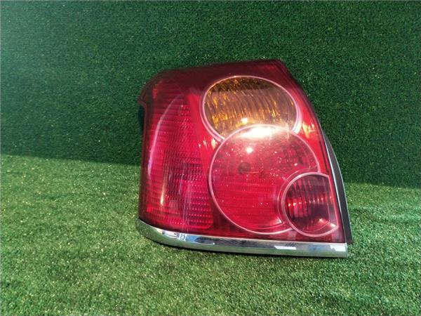 piloto trasero izquierdo toyota avensis berli