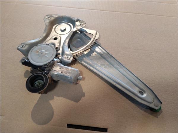 elevalunas electrico trasero izquierdo toyota