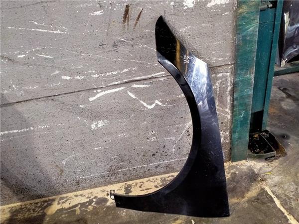 aleta delantera izquierda mercedes benz clase