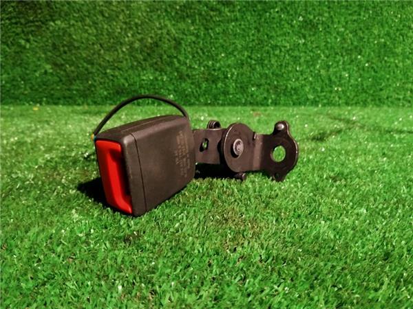 anclaje cinturon trasero derecho volkswagen a