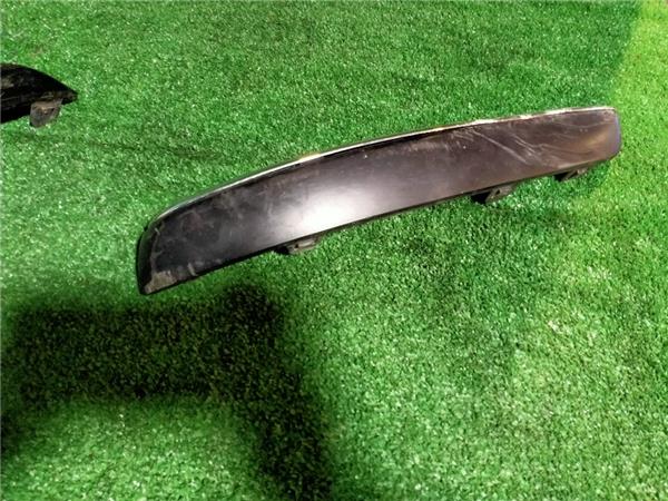 moldura paragolpes delantero izquierda peugeo