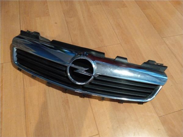rejilla capo opel zafira b 2005  19 cosmo 19