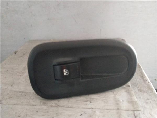 mando elevalunas delantero derecho renault ma