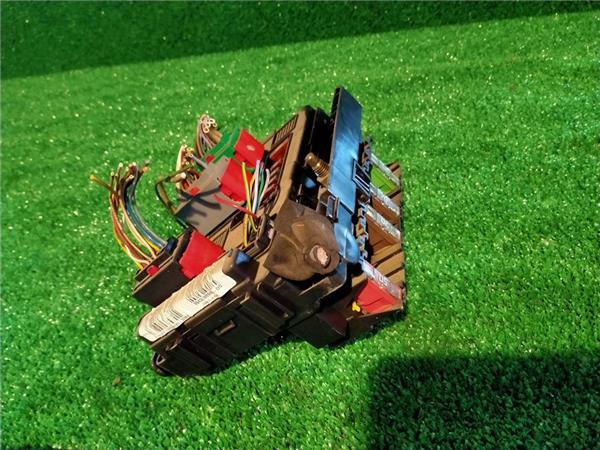 caja reles peugeot 206 berlina 1.9 diesel (69 cv / 51 kw)