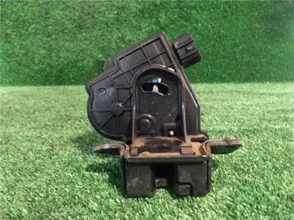 cerradura porton toyota auris e15 102006  14