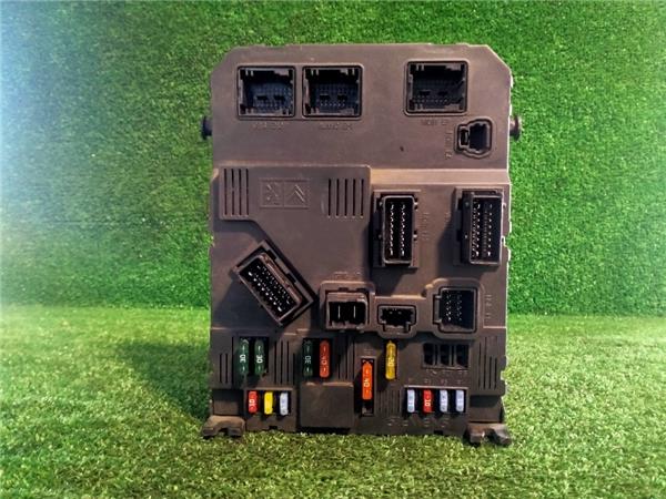 caja fusibles/rele peugeot 206 berlina 1.4 (75 cv / 55 kw)