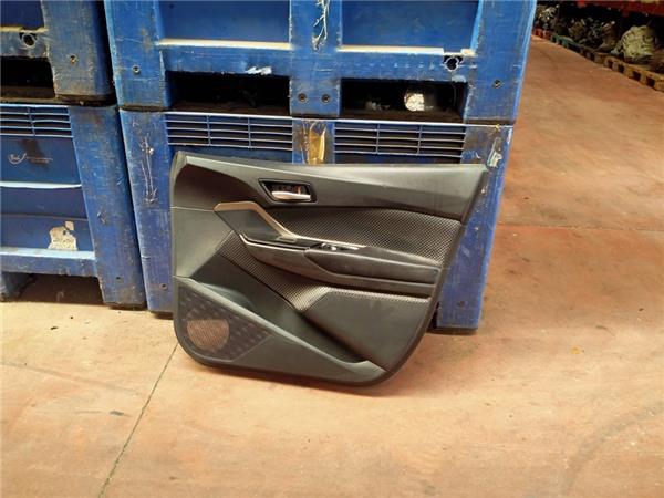 guarnecido puerta delantera derecha toyota c 